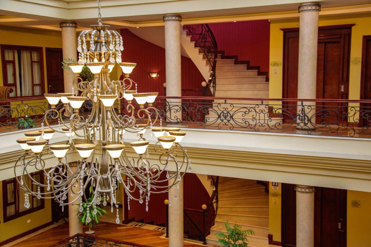 Grand Victoria Boutique Hotel โลจา ภายนอก รูปภาพ
