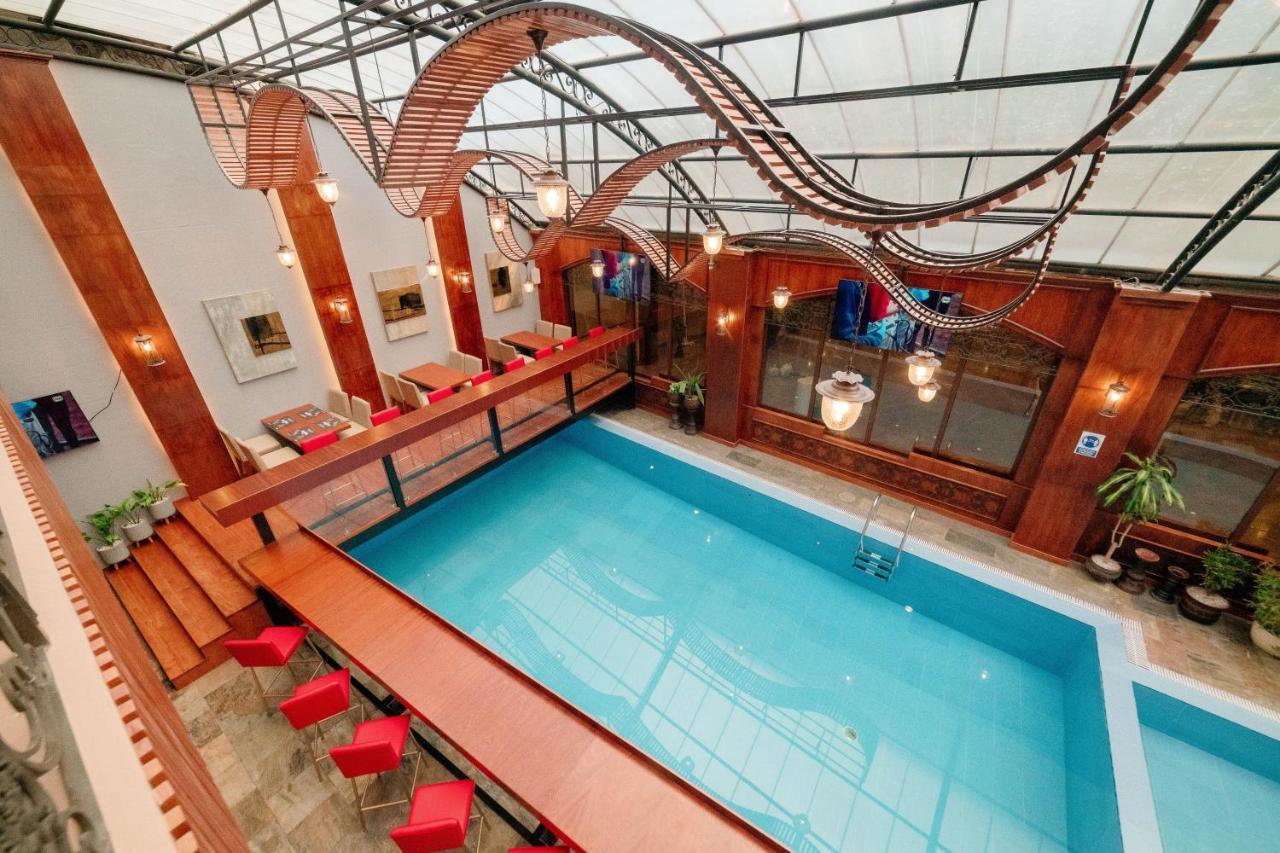 Grand Victoria Boutique Hotel โลจา ภายนอก รูปภาพ