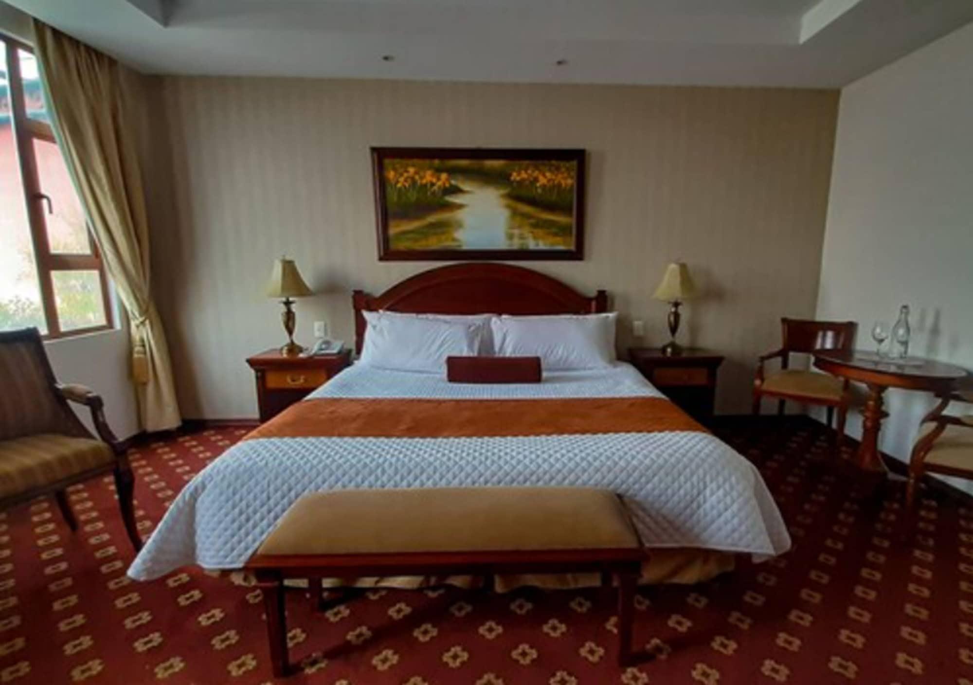 Grand Victoria Boutique Hotel โลจา ภายนอก รูปภาพ