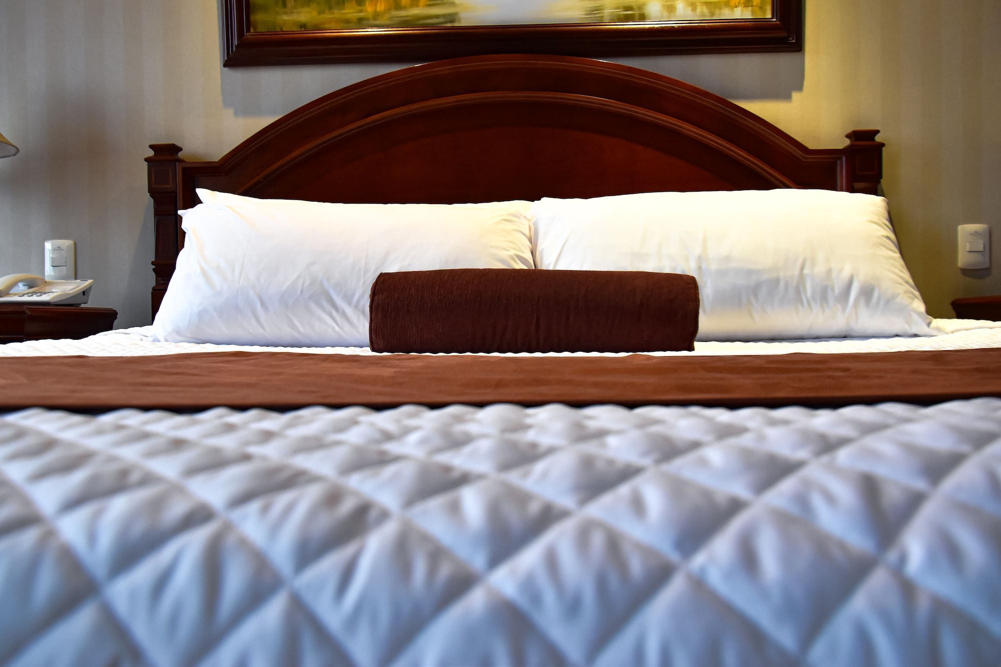 Grand Victoria Boutique Hotel โลจา ภายนอก รูปภาพ