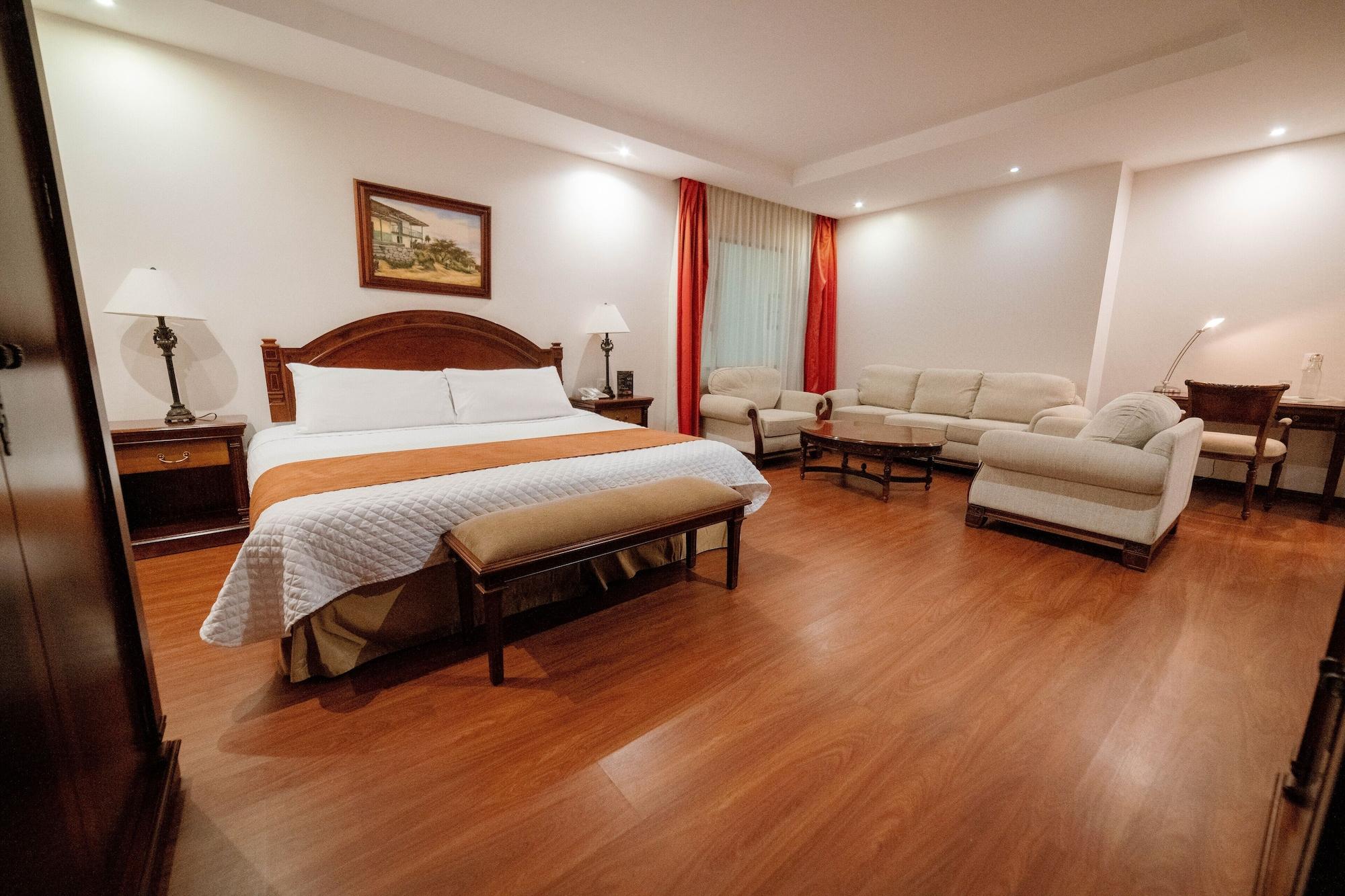 Grand Victoria Boutique Hotel โลจา ภายนอก รูปภาพ