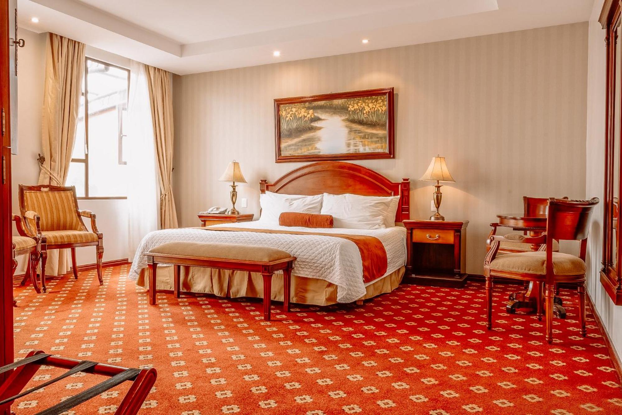 Grand Victoria Boutique Hotel โลจา ภายนอก รูปภาพ