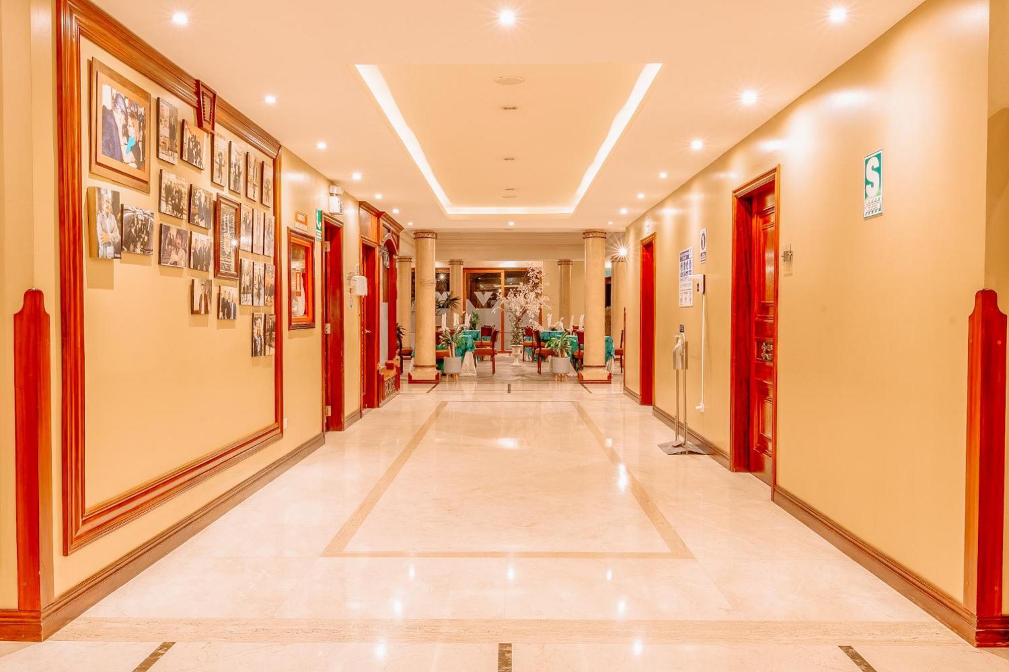 Grand Victoria Boutique Hotel โลจา ภายนอก รูปภาพ