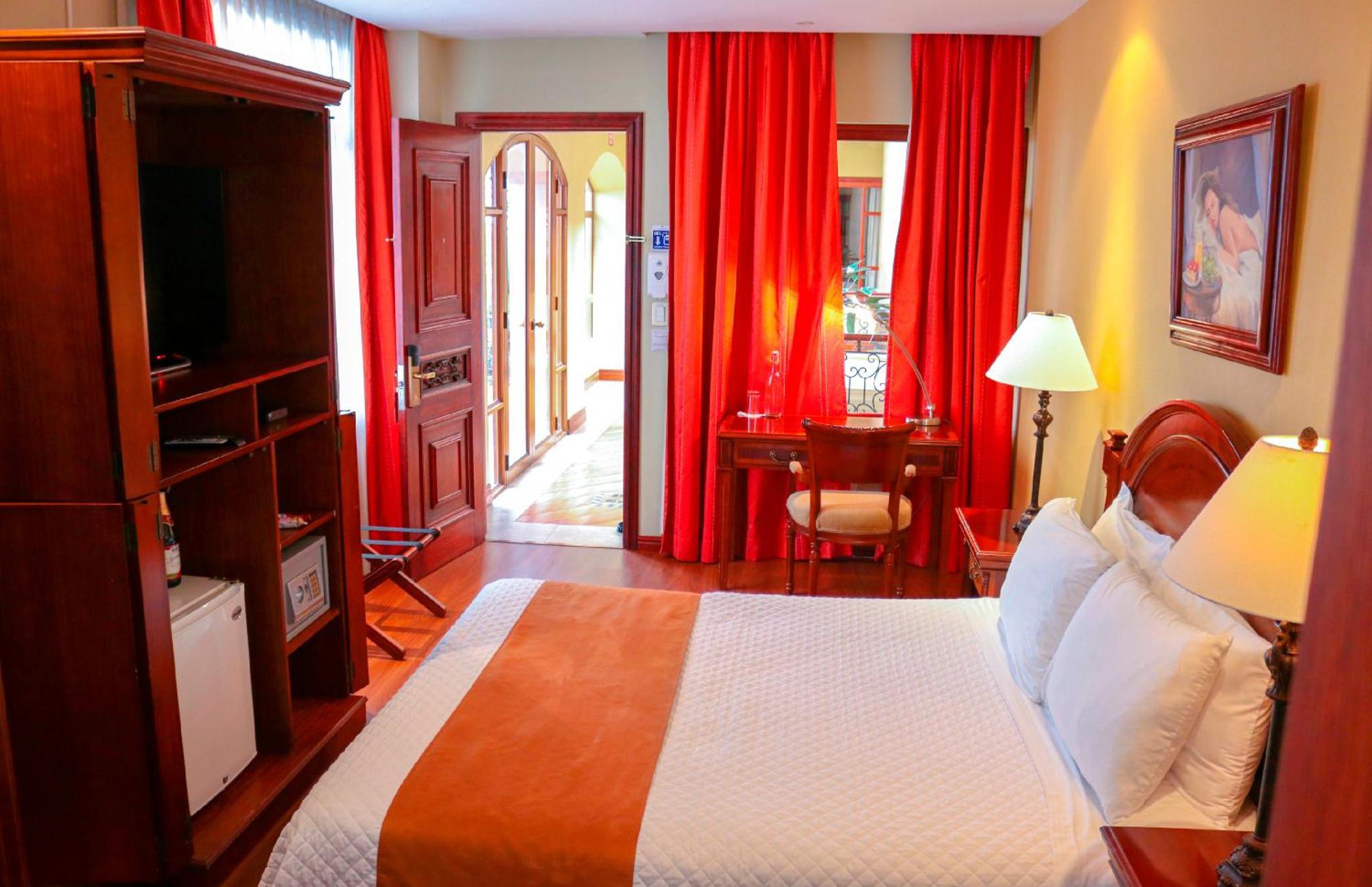Grand Victoria Boutique Hotel โลจา ภายนอก รูปภาพ